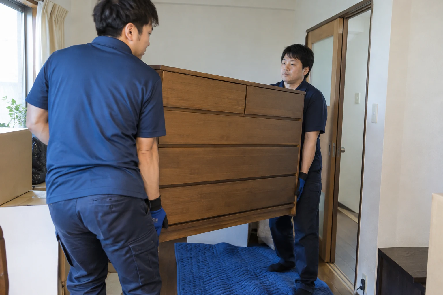 家族の引越しのサンプル用の生成画像